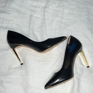 BRAND NEW Ted Baker Pumps